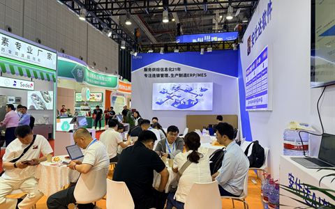 2026.05 上海 · 展位另一侧的洽谈角