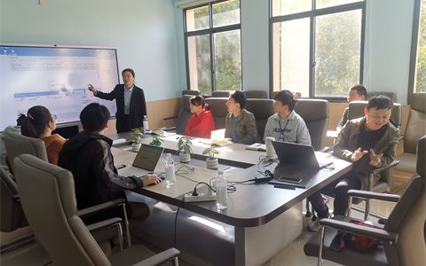 2024.10 · 客户现场会议